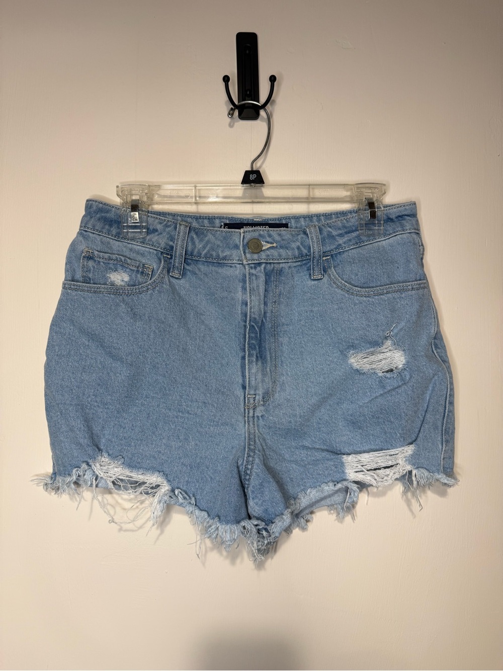 💫2/$10💫 Hollister Ultra High Rise Mom Shorts Light Wash Distressed Size 6